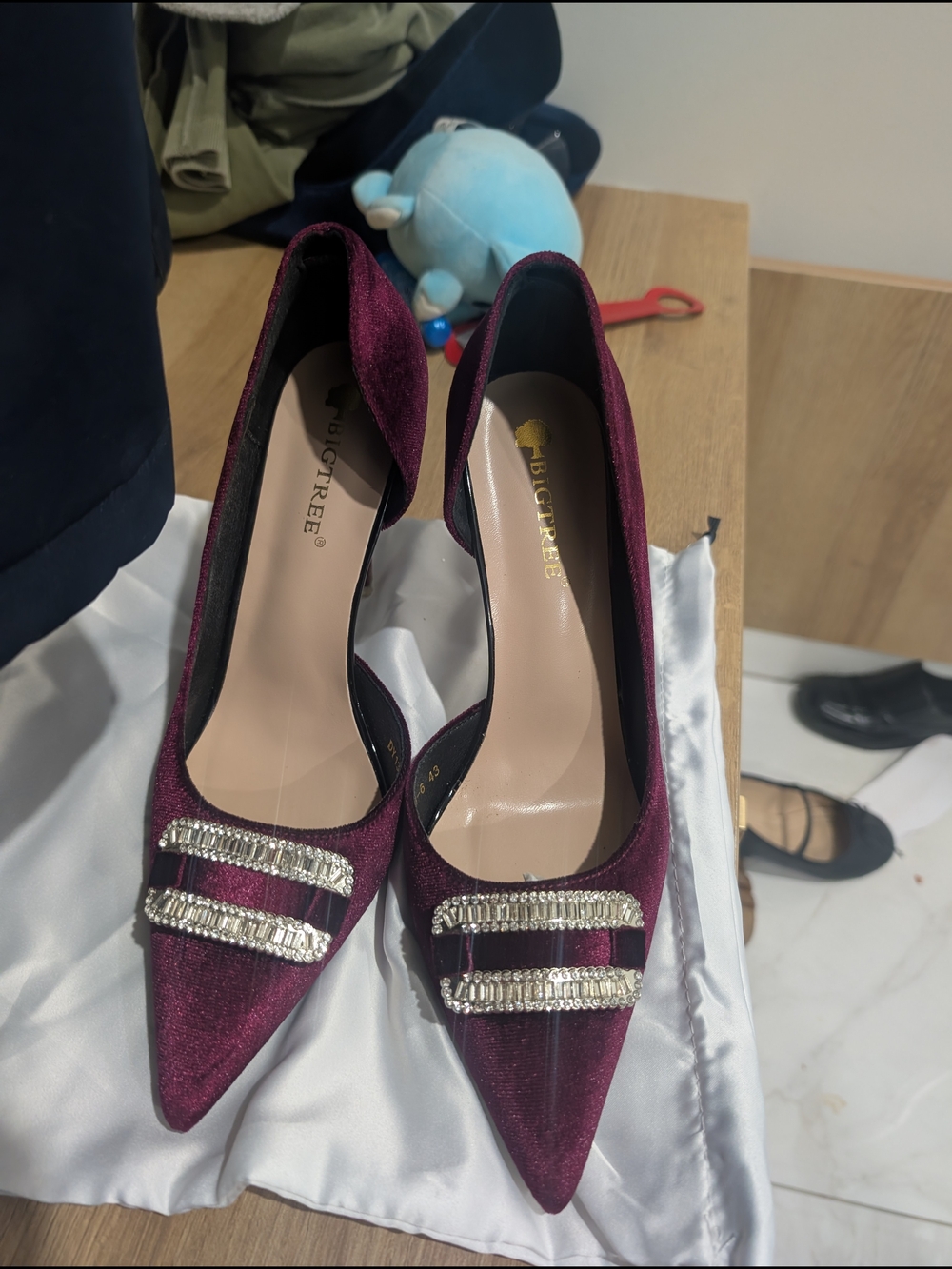 Women's Pointed Velvet Heels with Rhinestone Straps - Burgundy